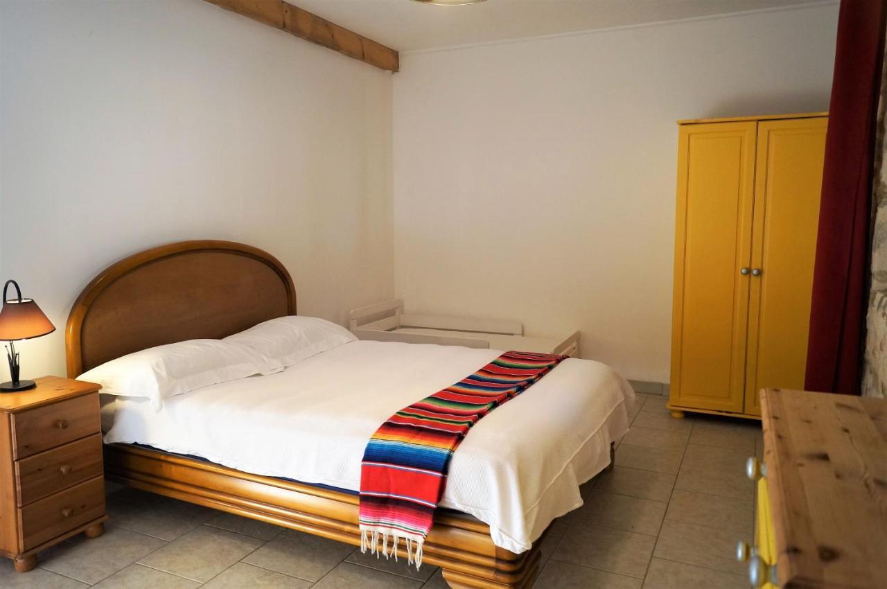 Вилла 24H Le Mans - Les Haies Gite, Near Le Mans Circuit Coulans-sur-Gee Экстерьер фото