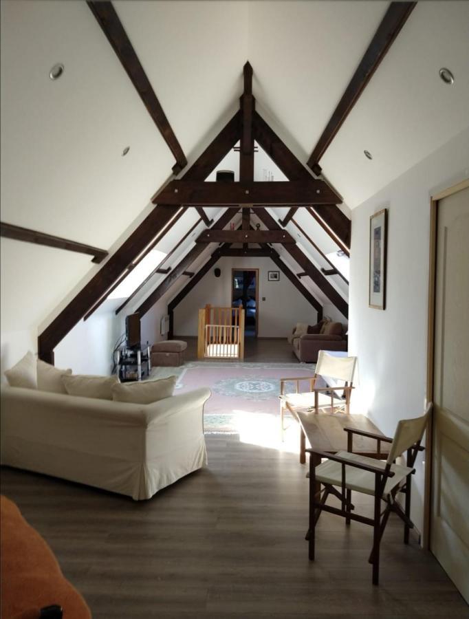 Вилла 24H Le Mans - Les Haies Gite, Near Le Mans Circuit Coulans-sur-Gee Экстерьер фото